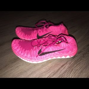 Nike free fly knit